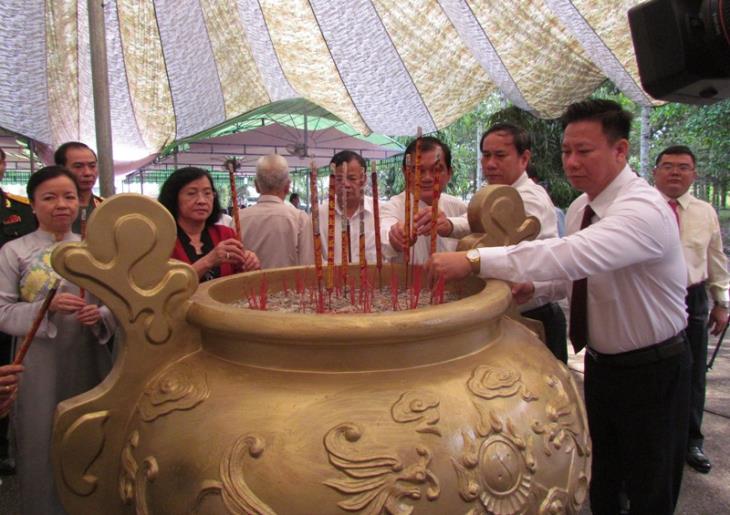 Họp mặt kỷ niệm 70 năm Hội thề Rừng Rong 